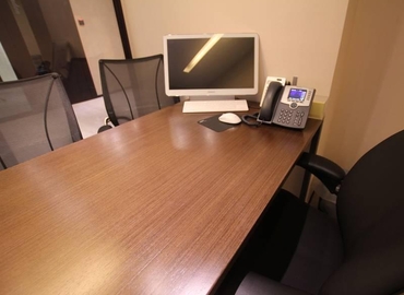 Choose a 15 m² Meeting room in Causeway Bay, Rm2201-2202 (%[postal_code]) - 3 | MatchOffice