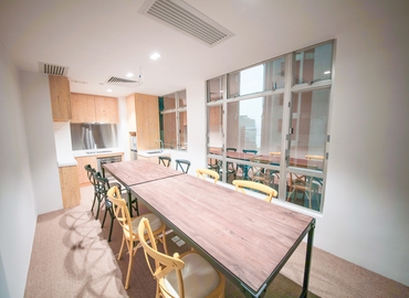 120 m² Business park place up for rent in Wan Chai, Queen's Road East 28 (%[postal_code]) - 5 | MatchOffice.com