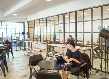 Сoworking 8/F, Cheung Hing Building, 12P Smithfield Road  Kennedy Town