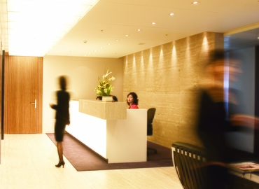 Office Level 8 Cambridge House, Taikoo Place, 979 King's Road, Island East  Quarry Bay