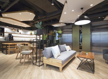 70 m² Business center place available to rent in Admirality, Admiralty Centre Tower II (%[postal_code]) - 4 | MatchOffice