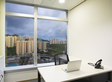 300 m² Business center property available to rent in Kwun Tong, Suite 2602-3 (%[postal_code]) - 2 | MatchOffice.com