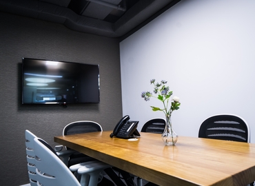 20 m² Business center building for rent in Central, Hong Kong, 23/F Pearl Oriental House (%[postal_code]) - 8 | MatchOffice