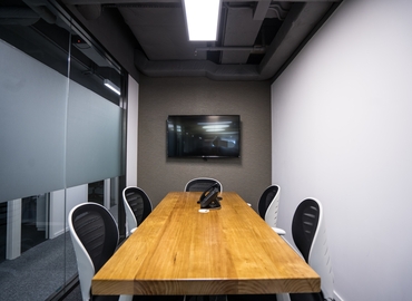 20 m² Business center building up for rent in Central, Hong Kong, 23/F Pearl Oriental House (%[postal_code]) - 9 | MatchOffice.com