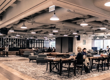 300 m² Co-working  in Central, Hong Kong, Champion Tower (%[postal_code]) - 1 | MatchOffice
