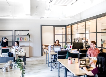 Сoworking 7/F, Cheung Hing Industrial Building, 12P Smithfield Road  Kennedy Town