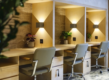 Business center Suite 1204, Eastern Harbour Centre, 28 Hoi Chak Street  Quarry Bay