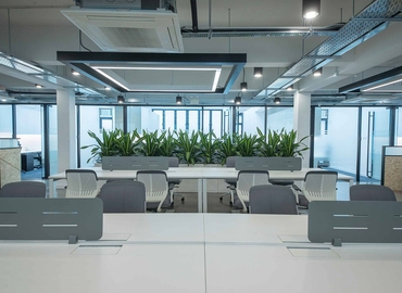 Сoworking Unit 803, 8/F, Lai Cheong Factory Building, 479 Castle Peak Road  Kowloon