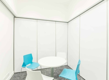 Сoworking Unit 803, 8/F, Lai Cheong Factory Building, 479 Castle Peak Road  Kowloon