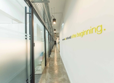 Сoworking Unit 803, 8/F, Lai Cheong Factory Building, 479 Castle Peak Road  Kowloon