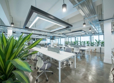 Сoworking Unit 803, 8/F, Lai Cheong Factory Building, 479 Castle Peak Road  Kowloon