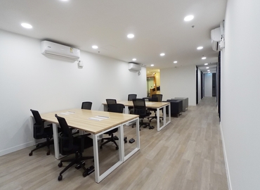 Business center 10/F, 18 Shing Yip Street  Kwun Tong