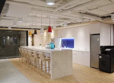 Business center 11/F, 52 Hung To Road  Kwun Tong