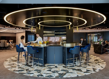 Сoworking Level 76, The Center, 99 Queen's Road Central, Hong Kong