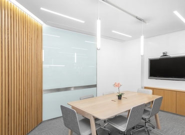 76 m² Meeting room in Central, Hong Kong, Queen's Road Central 99 (%[postal_code]) - 1 | MatchOffice.com