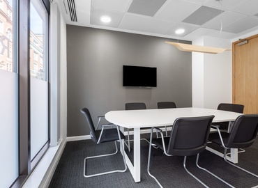Business center Queen's Road Central 181  Central, Hong Kong