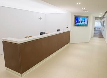 Business center 26th Floor, Chubb Tower, Windsor House, 311 Gloucester Road, Causeway Bay  Causeway Bay