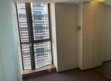 100 m² Business space in Sheung Wan, 177 Wing Lok Street (%[postal_code]) - 0 | MatchOffice