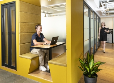 Office New Street 5-13  Sheung Wan