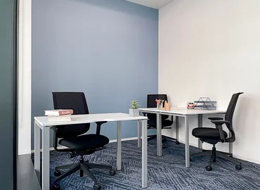 Business center 728 King's Rd Tsat Tsz Mu  Quarry Bay