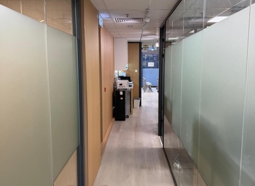 100 m² Serviced office in  Tsim Sha Tsui , Nathan Road 200號 (000) - 2 | MatchOffice.com