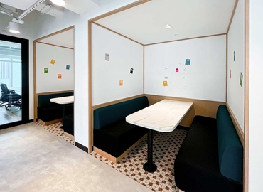 Virtual office 33 Wyndham Street,19F – 23F 0 Central, Hong Kong