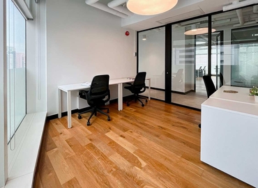 Business center 33 Wyndham Street,19F – 23F 0 Central, Hong Kong