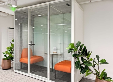 Business center 33 Canton Road, Tsim Sha Tsui,20/F, China Hong Kong City Tower 3 0  Tsim Sha Tsui 