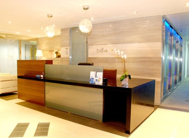 Business center The Center 99 Queens Road Central, 62/F & 66/F  Central, Hong Kong