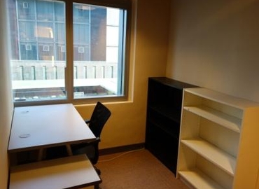 200 m² Business park property up for rent in Central, Hong Kong, Rm 510 (%[postal_code]) - 1 | MatchOffice