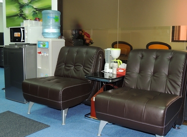 150 m² Serviced office building available to rent in Sheung Wan, unit 10 (%[postal_code]) - 7 | MatchOffice.com