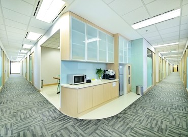 41 m² Business park in Jakarta Golden Triangle, Jalan Asia Afrika 8 (10270) - 24 | MatchOffice.com