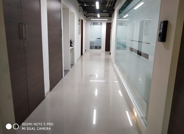 500 m² Business park in Vadodara, 304-305 (390007) - 4 | MatchOffice.com