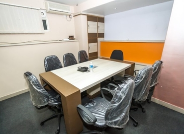 Rent a 25 m² Conference center in Bangalore Central, 27th Cross Road 156 (560082) - 2 | MatchOffice