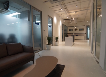 50 m² Business center place available to rent in Pune, Senapati Bapat Rd 30 (411016) - 3 | MatchOffice.com