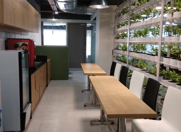 10000 m² Co-working  in Mumbai Central, New Link Road (400064) - 3 | MatchOffice.com