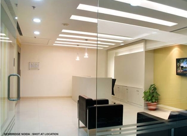 100 m² Coworking  in Noida, 1st & 2nd Floor (201301) - 5 | MatchOffice.com
