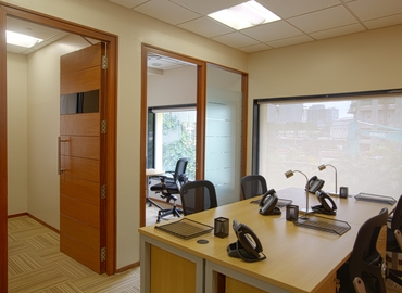 200 m² Coworking space  in Mumbai Central, Empire Industries Ltd. (400013) - 15 | MatchOffice