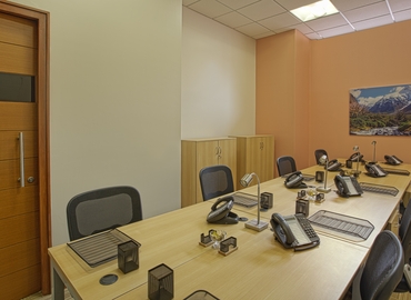 200 m² Coworking  in Mumbai Central, Empire Industries Ltd. (400013) - 0 | MatchOffice.com
