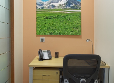 200 m² Co-working  in Mumbai Central, Empire Industries Ltd. (400013) - 18 | MatchOffice