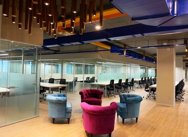 1300 m² Business center in Bangalore Central, 3rd floor (560048) - 0 | MatchOffice.com