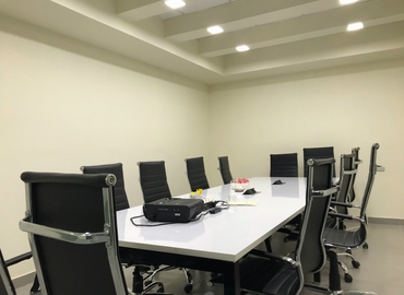 Rent comfortable a 808 m² Co-working  in Gurgaon, 112 (122022) - 3 | MatchOffice