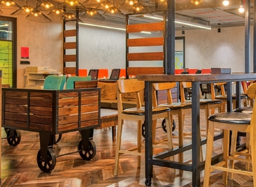 1500 m² Co-working  in Mumbai Central, 16th Floor (400072) - 2 | MatchOffice.com