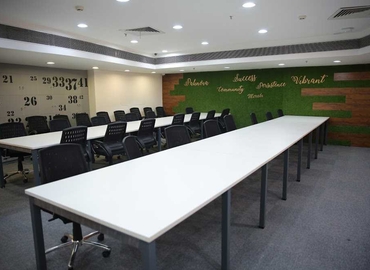 500 m² Business center in Gurgaon, Gold Souk Mall (122002) - 1 | MatchOffice.com