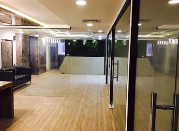 250 m² Business park building for rent in Chandigarh, SCO No 156-157 (160009) - 0 | MatchOffice