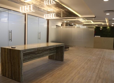 Explore comfortable a 250 m² Coworking space  in Chandigarh, SCO No 156-157 (160009) - 3 | MatchOffice.com