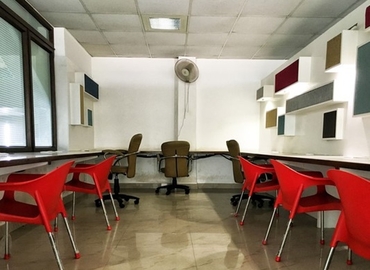 400 m² Business center place up for rent in Chandigarh, Meshink Hub (140603) - 1 | MatchOffice