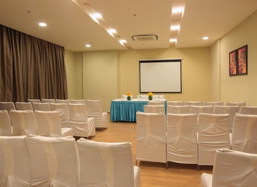 Choose a 60 m² Conference hall in Bangalore Central, Smondoville Road (560099) - 0 | MatchOffice