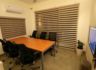 Explore suitable a 300 m² Co-working  in Kochi, Sivarama Menon Road (682018) - 2 | MatchOffice