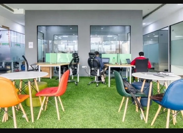 40 m² Shared workspace  in New Delhi, Nh 8 (110037) - 1 | MatchOffice